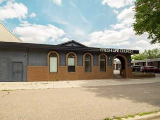 Plus de détails pour 327 10 St S, Lethbridge, AB - Spécialisé à vendre