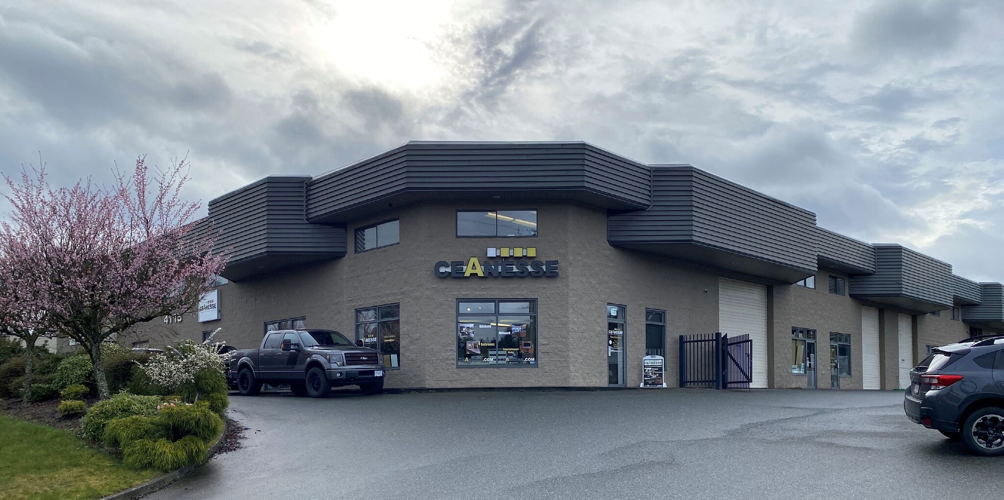 4115 Mostar Rd, Nanaimo, BC à louer Photo principale– Image 1 sur 3