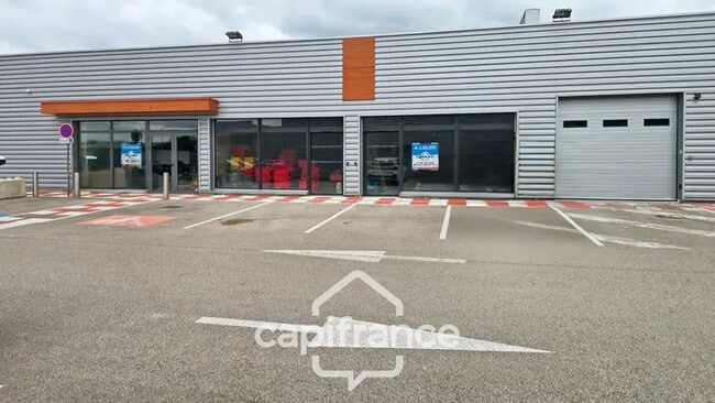 Plus de détails pour Local commercial à louer