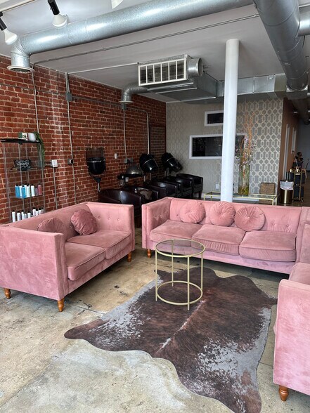 2112 Morris Ave, Birmingham, AL à louer - Hall d’entrée – Image 2 sur 23