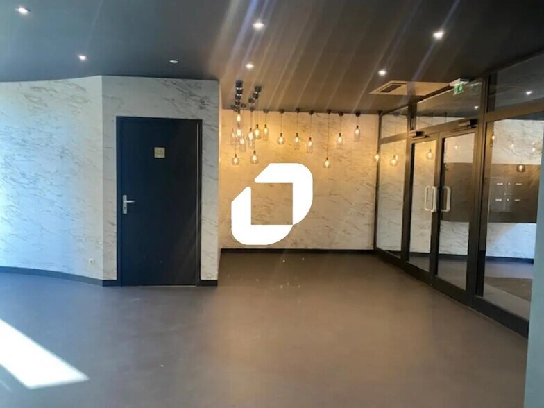 16 Rue De Tournai, Lille à louer - Photo de l’immeuble – Image 3 sur 7