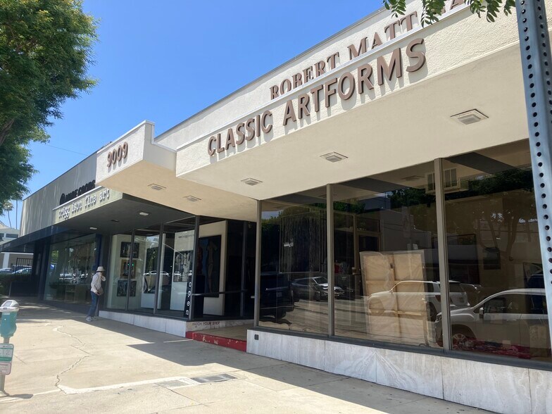 9009 Beverly Blvd, Los Angeles, CA à louer - Photo de l’immeuble – Image 2 sur 11