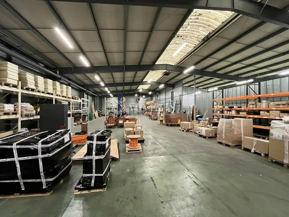 Industriel/Logistique dans Trappes à louer Photo intérieure– Image 1 sur 6