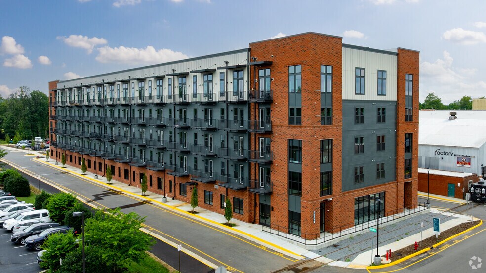 11744 Main St, Fredericksburg, VA à louer - Photo de l’immeuble – Image 2 sur 14