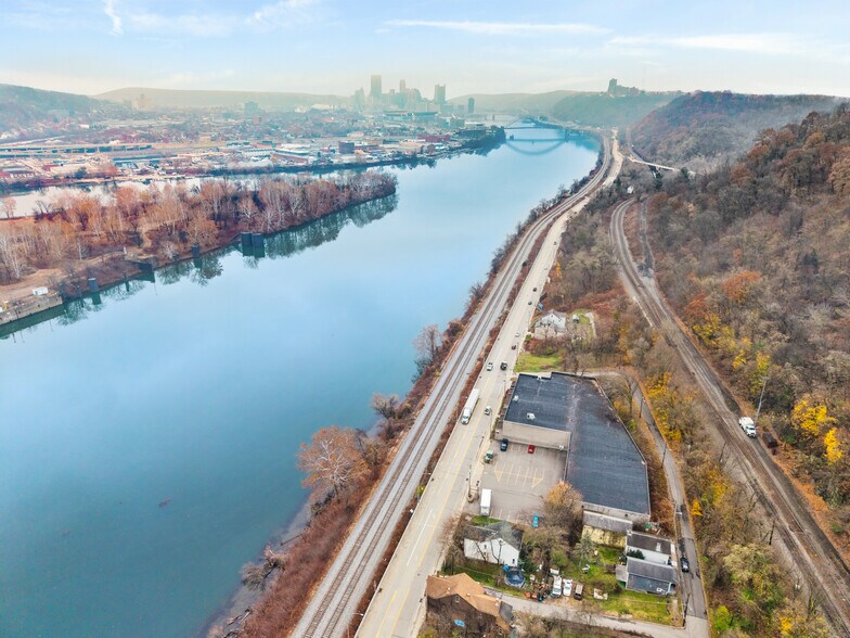 2707 W Carson St, Pittsburgh, PA à vendre - Photo de l’immeuble – Image 3 sur 22