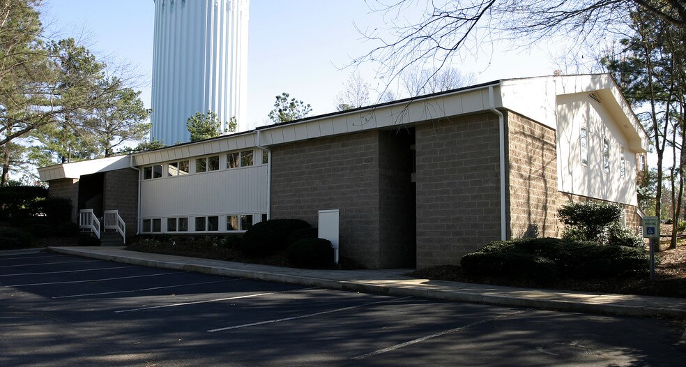 103 Baines Ct, Cary, NC à louer - Photo de l’immeuble – Image 2 sur 11