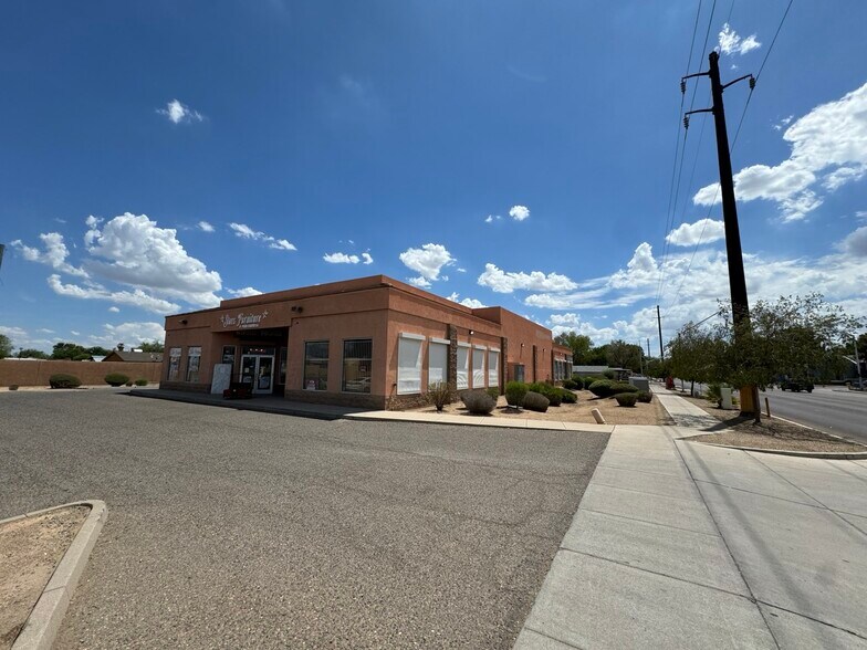 6642 W Maryland Ave, Glendale, AZ à louer - Photo de l’immeuble – Image 3 sur 4