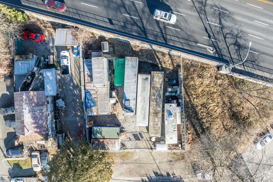 940 Sherwood Ave, Coquitlam, BC à vendre - Aérien – Image 2 sur 2