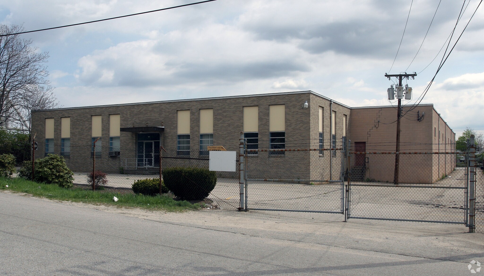 100 Ashton St, Pawtucket, RI à vendre Photo principale– Image 1 sur 3