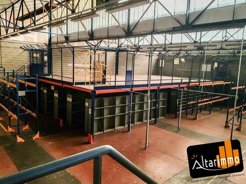 Local d’activités dans Chartres à louer - Photo intérieure – Image 1 sur 5