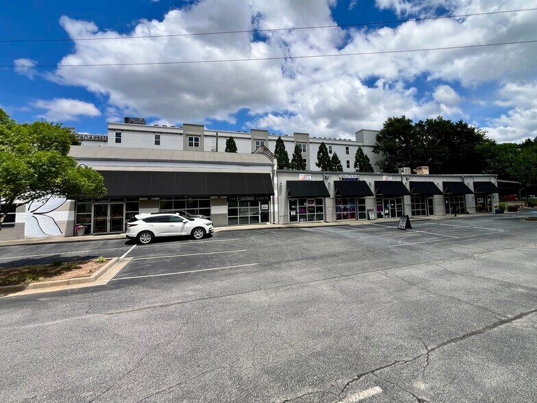 1082 NW Huff Rd, Atlanta, GA à louer - Photo de l’immeuble – Image 2 sur 3
