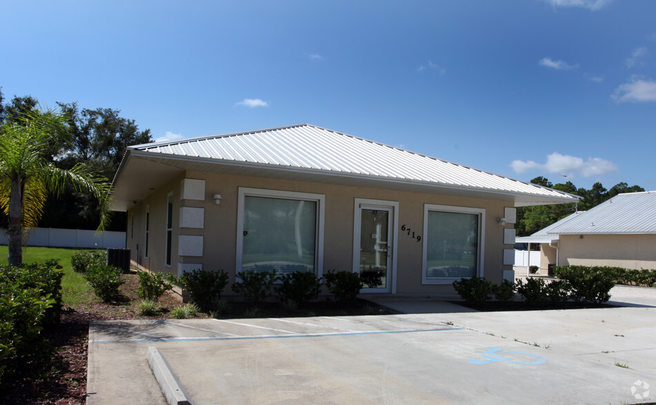 6719 Crill Ave, Palatka, FL à vendre - Photo de l’immeuble – Image 2 sur 2