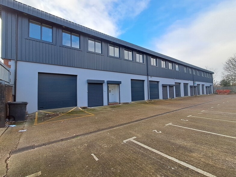 131 Aurelia Rd, Croydon à louer - Photo de l’immeuble – Image 1 sur 1