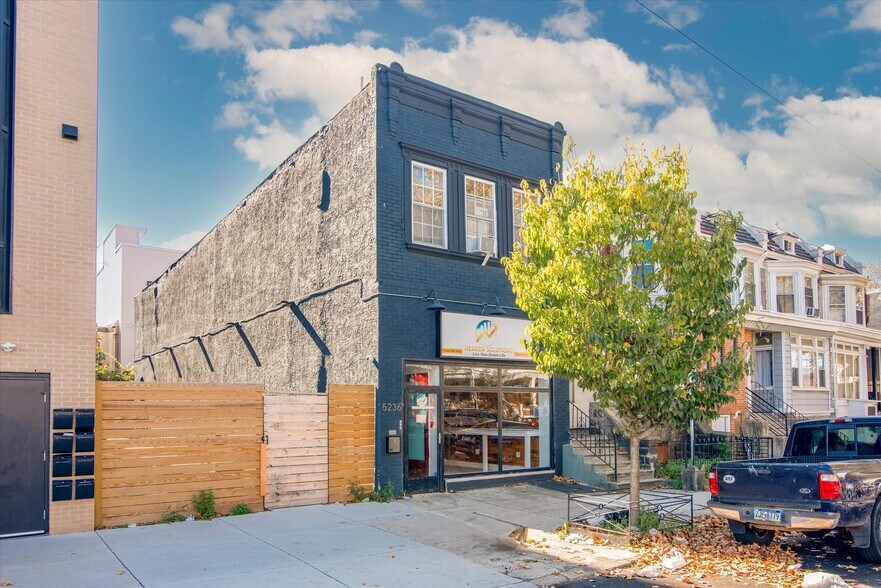 5236 Walnut St, Philadelphia, PA à vendre - Photo de l’immeuble – Image 1 sur 8