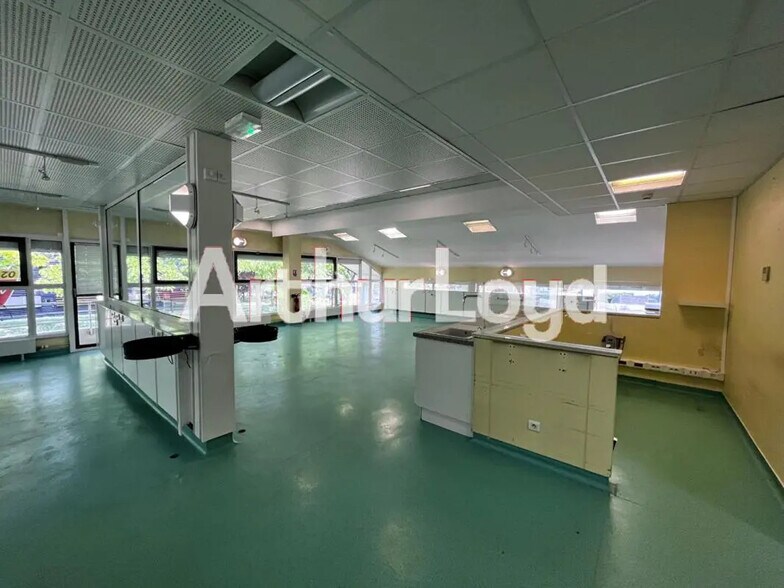 Bureau dans Hérouville-Saint-Clair à louer - Photo de l’immeuble – Image 3 sur 18