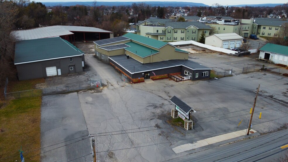 1870 Hamburg St, Schenectady, NY à louer - Photo de l’immeuble – Image 2 sur 8