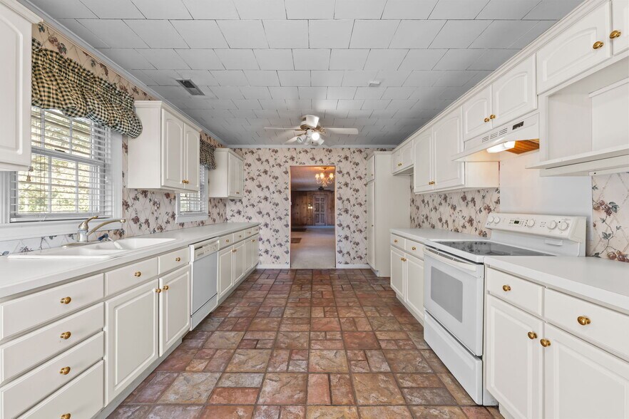 7228 US Highway 311, Sophia, NC à vendre - Photo intérieure – Image 3 sur 15