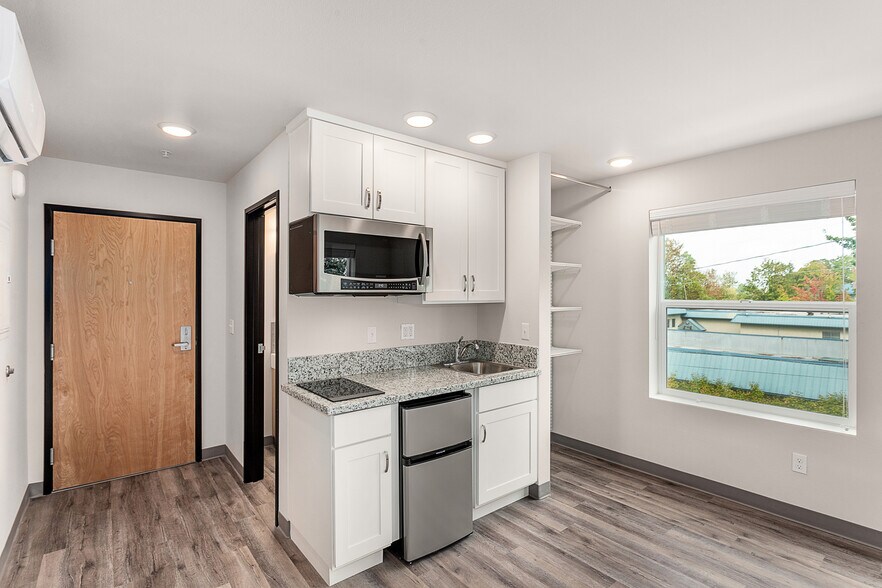 Sellwood Multifamily Portfolio: 59 Units portefeuille de 2 biens à vendre sur LoopNet.fr - Photo de l’immeuble – Image 3 sur 21