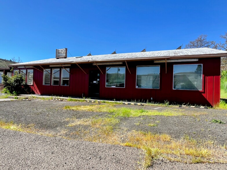 99 3rd St, Maupin, OR à vendre - Photo de l’immeuble – Image 2 sur 34