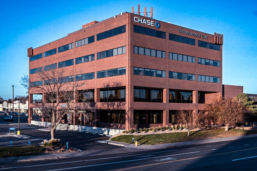 2696 S Colorado Blvd, Denver, CO à louer - Photo de l’immeuble – Image 3 sur 24