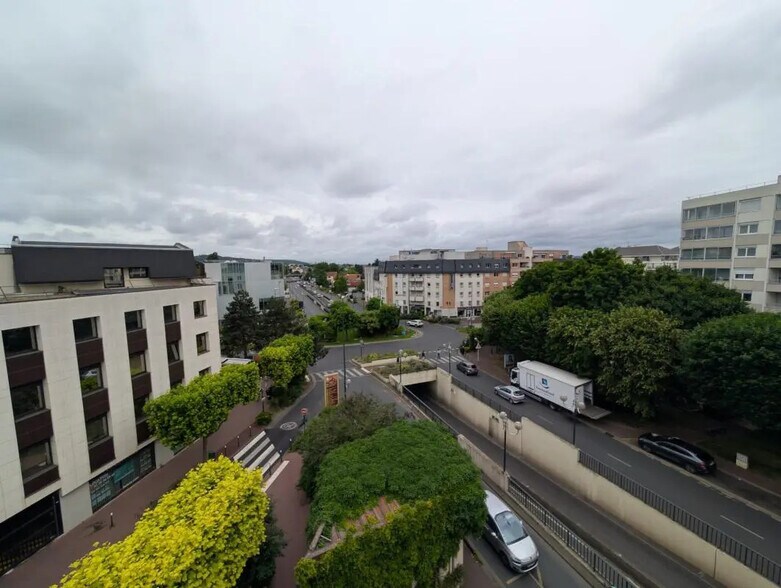 3 Boulevard De La Gare, Saint-Gratien à louer - Photo de l’immeuble – Image 2 sur 8