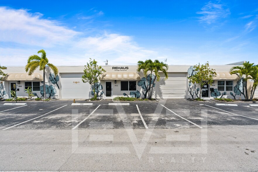 3932 NE 5th Ave, Oakland Park, FL à louer - Photo de l’immeuble – Image 1 sur 16