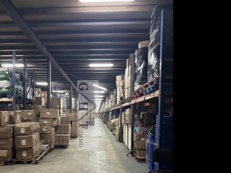 Industriel/Logistique dans Villetaneuse à vendre - Photo de l’immeuble – Image 2 sur 4