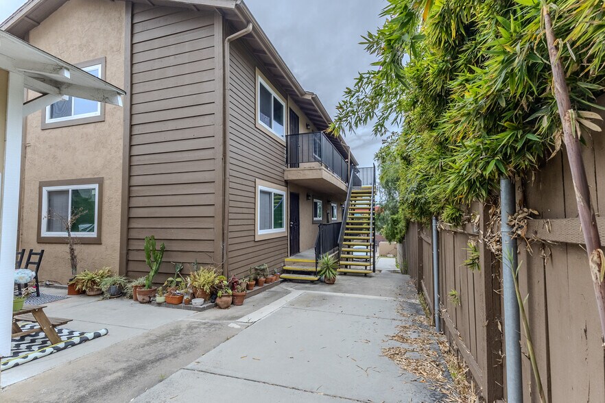 392 Del Mar Ave, Chula Vista, CA à vendre - Photo principale – Image 1 sur 28