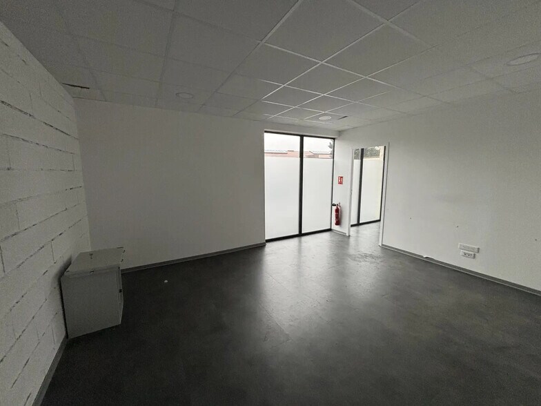 Local d’activités dans Feurs à louer - Photo intérieure – Image 3 sur 5