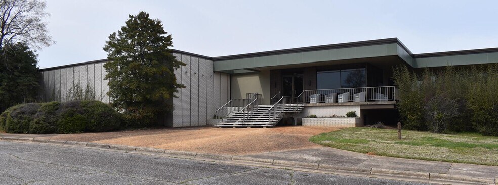 1099 2nd Avenue Pl SE, Conover, NC à louer - Photo de l’immeuble – Image 2 sur 4
