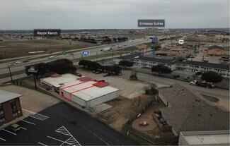 Plus de détails pour 4201 N Interstate 35, Denton, TX - Bureau/Local commercial à louer