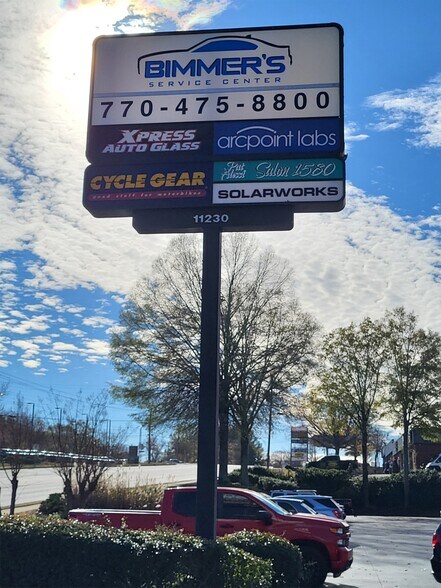 11230 Alpharetta Hwy, Roswell, GA à louer - Photo de l’immeuble – Image 2 sur 2