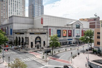 Plus de détails pour 1-11 City Pl, White Plains, NY - Local commercial à louer