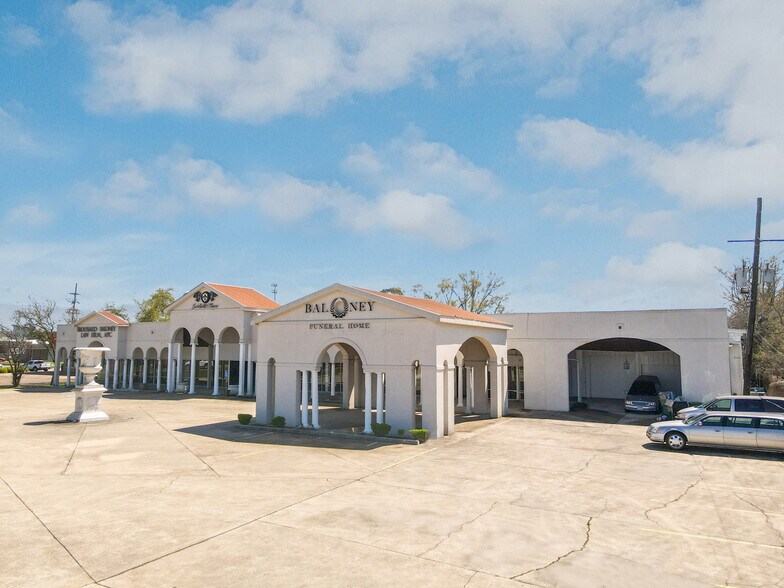 1905 W Airline Hwy, La Place, LA à vendre - Photo de l’immeuble – Image 1 sur 20