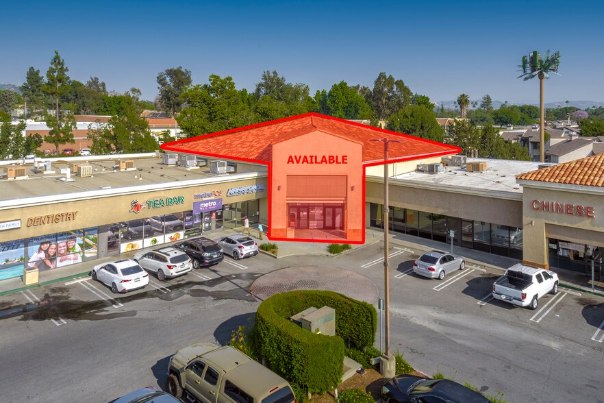 900-962 E Alosta Ave, Azusa, CA à louer - Photo de l’immeuble – Image 2 sur 4