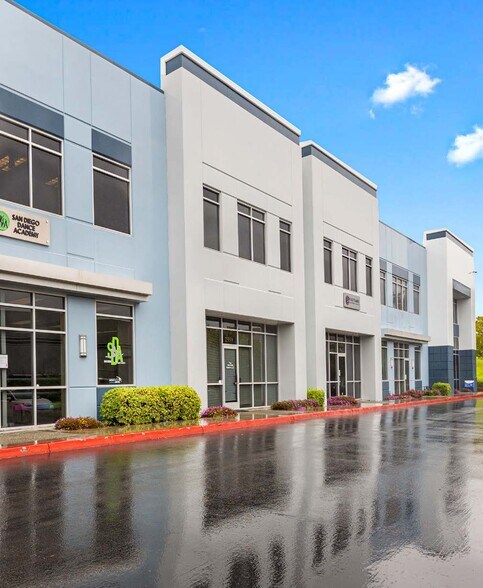 2563 Mast Way, Chula Vista, CA à louer - Photo de l’immeuble – Image 1 sur 5