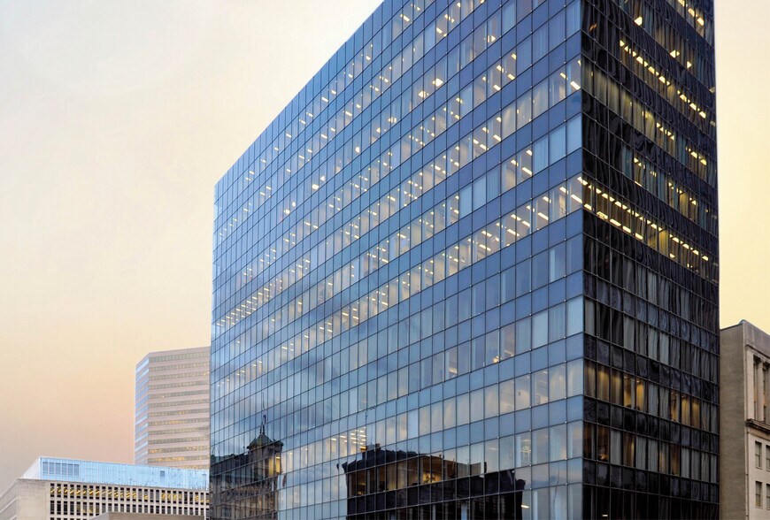 580 Walnut St, Cincinnati, OH à louer - Photo de l’immeuble – Image 2 sur 10