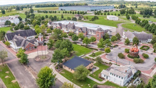 5825 Raiders Rd, Frazeysburg, OH à vendre - Photo de l’immeuble – Image 1 sur 197