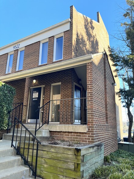 9522 State Route 29, Fairfax, VA à louer - Photo de l’immeuble – Image 1 sur 13