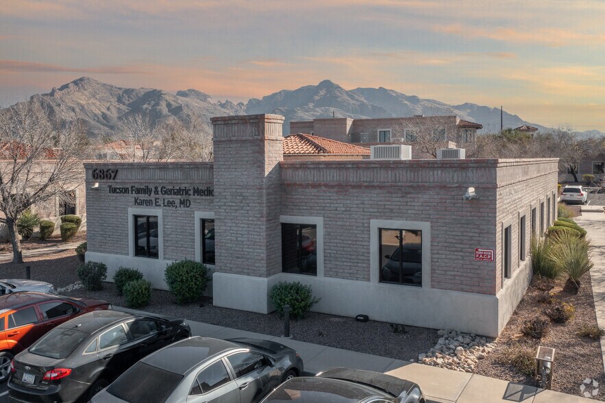6867 N Oracle Rd, Tucson, AZ à vendre - Photo principale – Image 1 sur 11