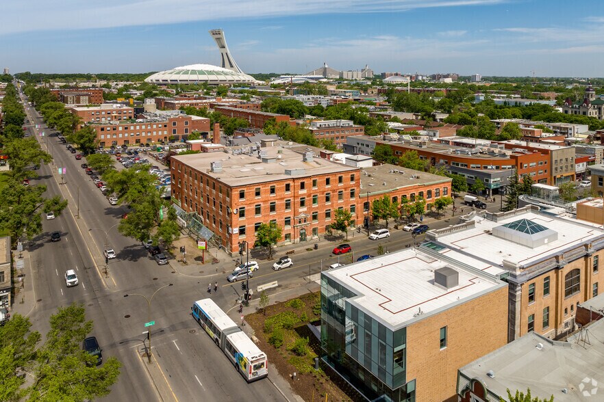 4115 Rue Ontario E, Montréal, QC à louer - Aérien – Image 2 sur 6