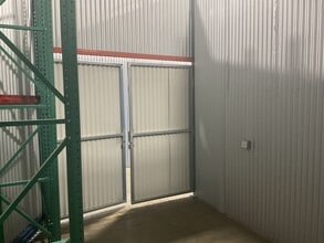 245 S Spruce Ave, South San Francisco, CA à louer Photo intérieure– Image 2 sur 3