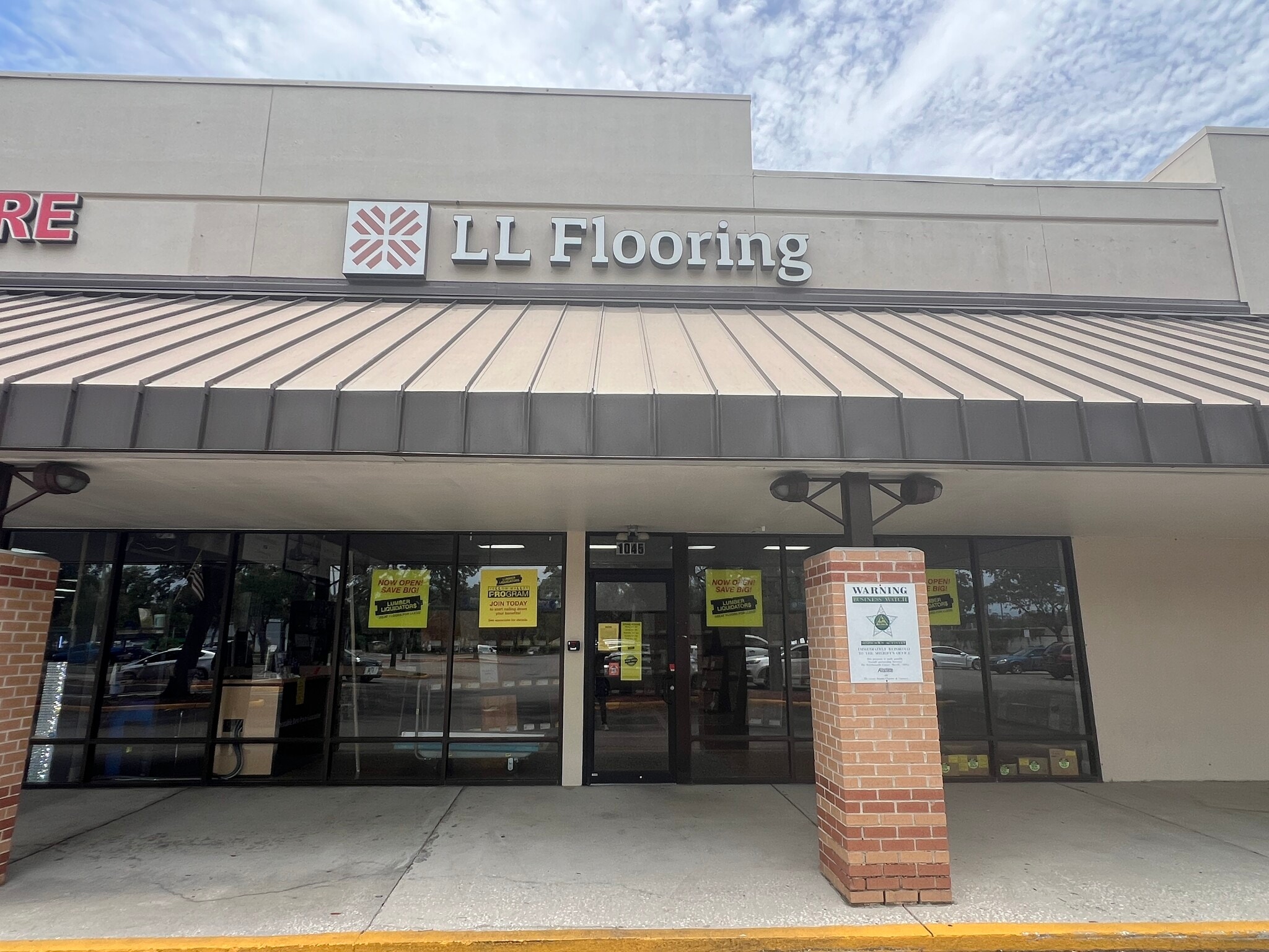 1041 W Brandon Blvd, Brandon, FL à louer Photo intérieure– Image 1 sur 13