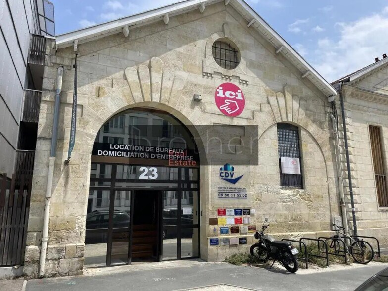 Bureau dans Bordeaux à vendre - Photo de l’immeuble – Image 2 sur 9