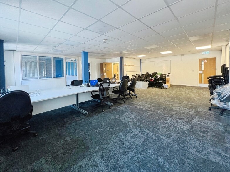 Northolt Dr, Bolton à vendre - Photo intérieure – Image 3 sur 15