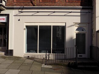Plus de détails pour 8 Market Pl, Ashbourne - Local commercial à louer