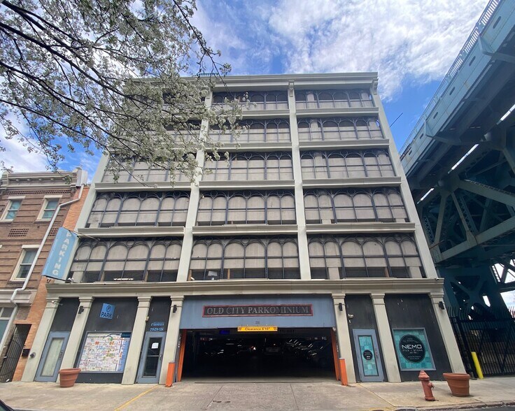 231-235 N 2nd St, Philadelphia, PA à vendre - Photo de l’immeuble – Image 2 sur 11