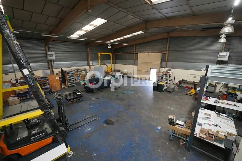 1 Rue Francine Fromont, Vaulx-en-Velin à louer - Photo de l’immeuble – Image 1 sur 11