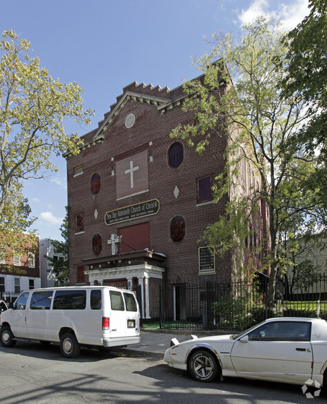 126 Rutgers Ave, Jersey City, NJ à vendre - Photo principale – Image 1 sur 29
