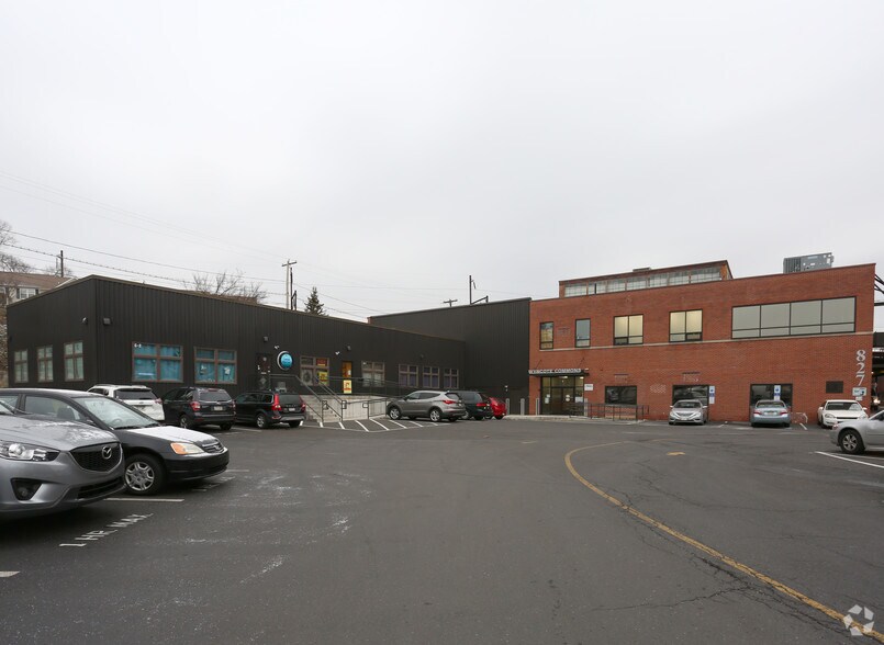 827 Glenside Ave, Wyncote, PA à vendre - Photo principale – Image 2 sur 8